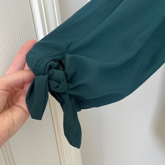 Japna NWT Deep Green Off the Shoulder Top - Size S - Picture 3 of 4